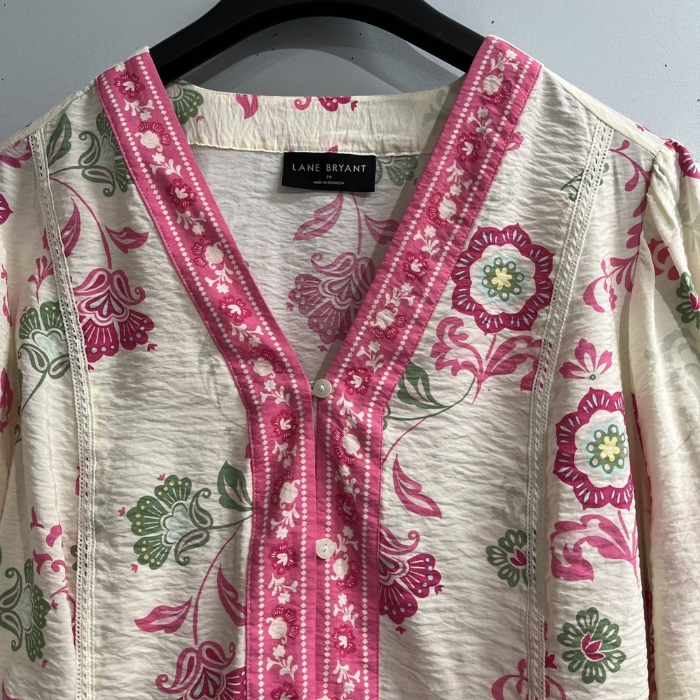Lane Bryant Top Pink Floral Button Down Blouse Size 20 Lace Trim Spring Easter - Picture 4 of 10